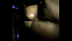 播放 Unc 宿营地挥霍