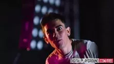 Redare Înregistrare video porno porno - un dummy rănit până rebecca rupert brooke jordi