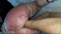 Reproducir mi propietario se divierte conmigo y el nudillo inusual hacia abajo ... y mucho de fisting apretado y sexo
