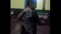 Oynat Barda sevişen şampiyonlar
