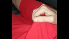 播放 红协足球裤启动