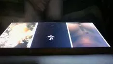 Riproduci Gaby mantiene la telecamera televisiva cum testimonial1
