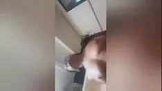 চালান দৃঢ়তার সাথে ভালবাসা