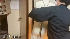 Putar [rekaman video perbudakan] tali hishi di perban