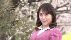 Redare Numărul 1 a împușcat documentele soției Mieko Ishikawa