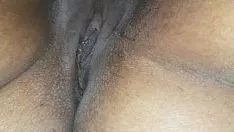 播放 已婚妇女的小猫咪为所有人传播