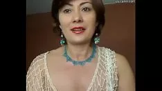 تشغيل القط الكولومبي مقرن عرافة كبيرة كيتي على كاميرا ويب