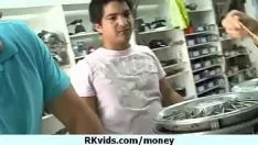 Putar Seks untuk uang adalah sayap terkepung 3