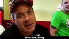 Reproducir Floozy se paga y se graba en video por sexo 15