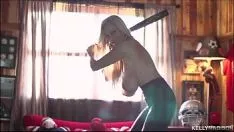 Abspielen Die knallige MILF Eugene Curran und Kelly Madison bewegen ihre großen Titten im Spielzimmer