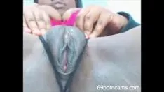 Putar Ebony tree missy menggosok kucing gemuknya dan memaksa keluar - thomas lebih lanjut di 69pornocams.com