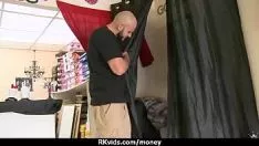 تشغيل هوتي غير المهنية يخضع للأموال من أجل الجنس الشعبي 2