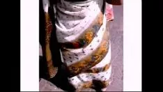 Jouer Meri gf ki maa sujata ki gand cul tremblant