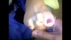 Oynat Evli kadınım hoş ayaklarıyla beni çekiyor