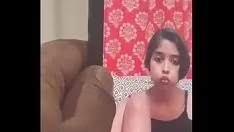 Oynat Hint kolej kız gösteri ve mastürbasyon yapmak
