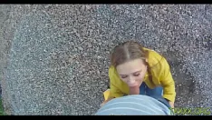 Odtwórz Gorąca brunetka alice marshall rucha się jak ekspert