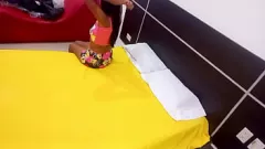Riproduci Sorella bruna amatoriale fa un pigiama party e non riesce a resistere al mio cazzo - Vero porno fatto in casa