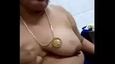 Putar Desi bibi fucworld-beater