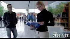 Играть Это так само собой разумеется, что наша горячая дворянка жаждет написать такие